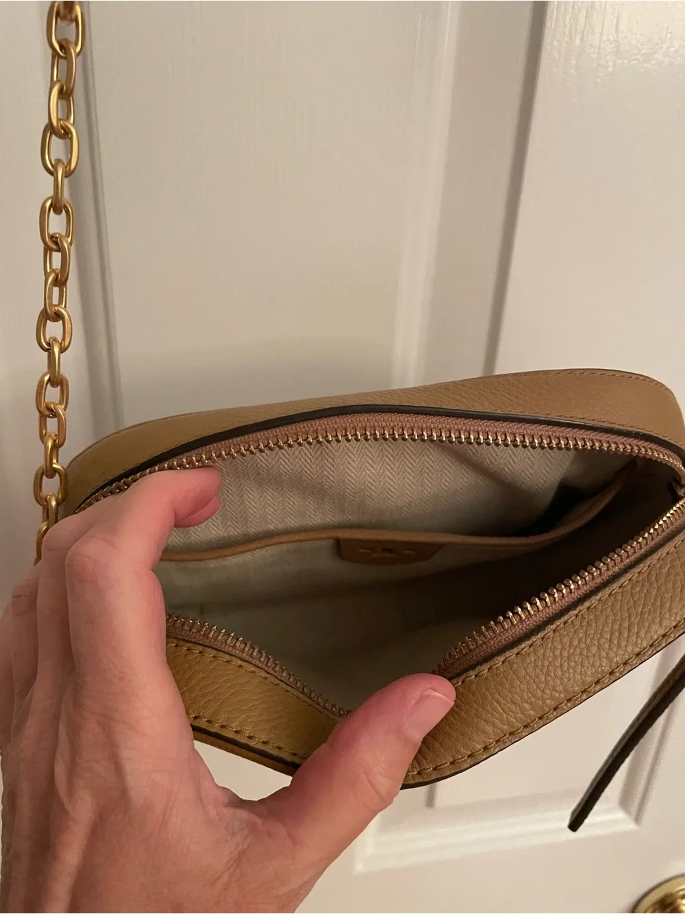 Tory Burch McGraw Leather Crossbody Bag - Saddle
